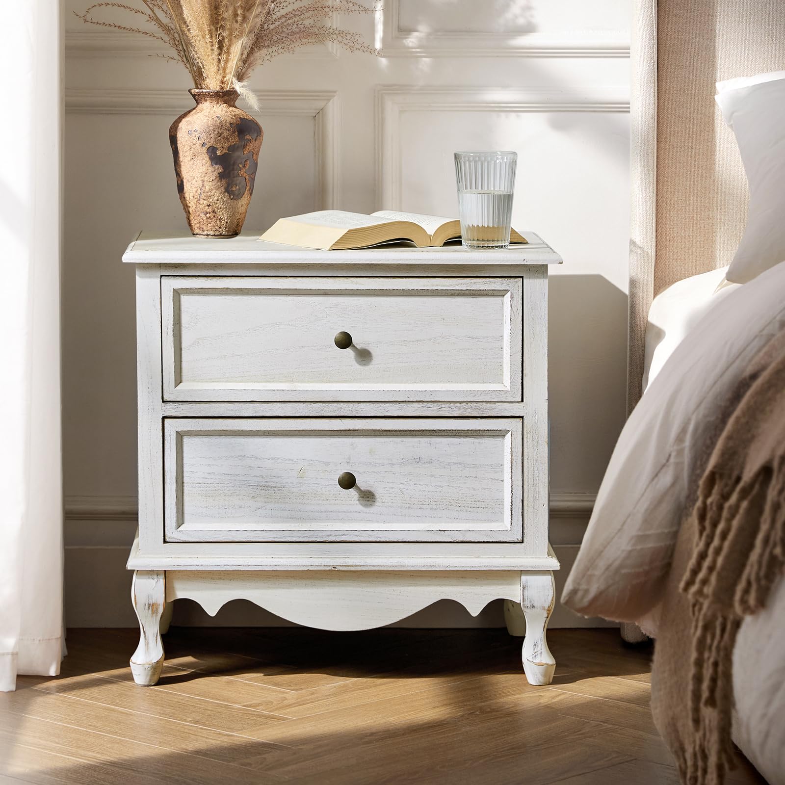 HULALA HOME Solid Wood Nightstand with Charging Station, Vintage Night Stand with Wood Legs and 2 Drawers, French Bedside Table for Bedroom Living Room，Walnut